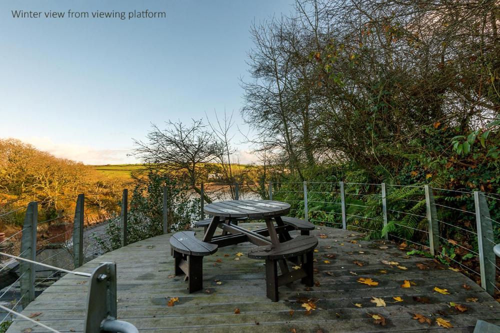 Sloop Inn Cottage Haverfordwest Exterior foto